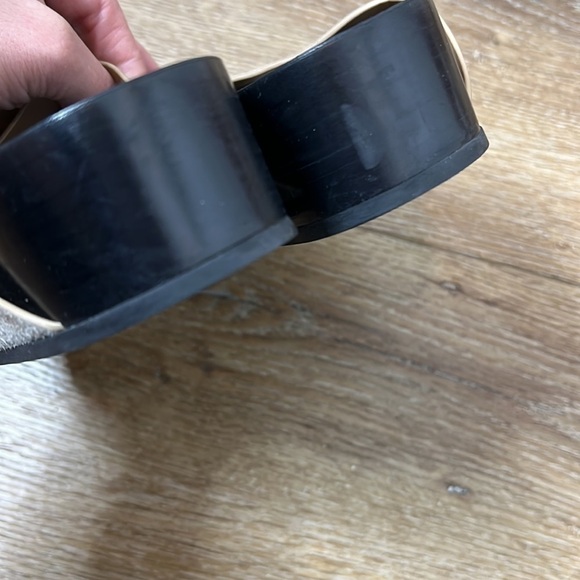 CO Collection Cross Slide in Tan Suede Size 36/6 - Picture 7 of 9